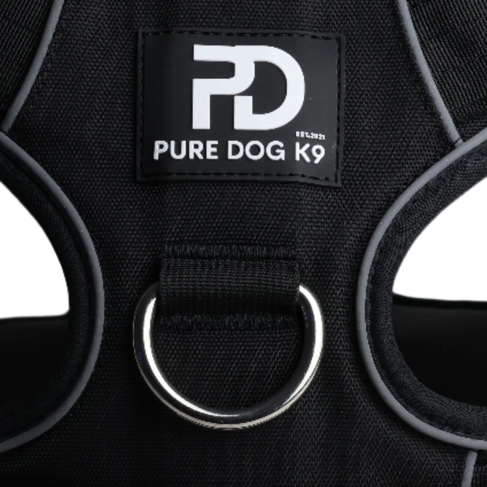 Black dog comfort harness chest badge and metal ring