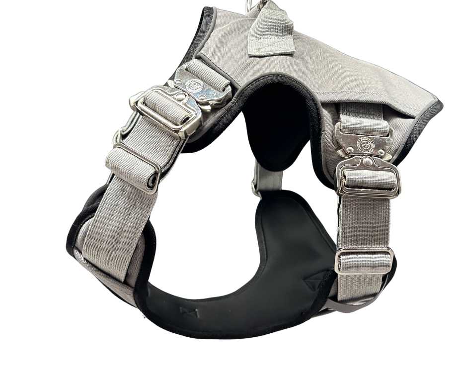 BTactical™ Ultimate No-Pull Dog Harness with Tracker Pocket | Misty Grey