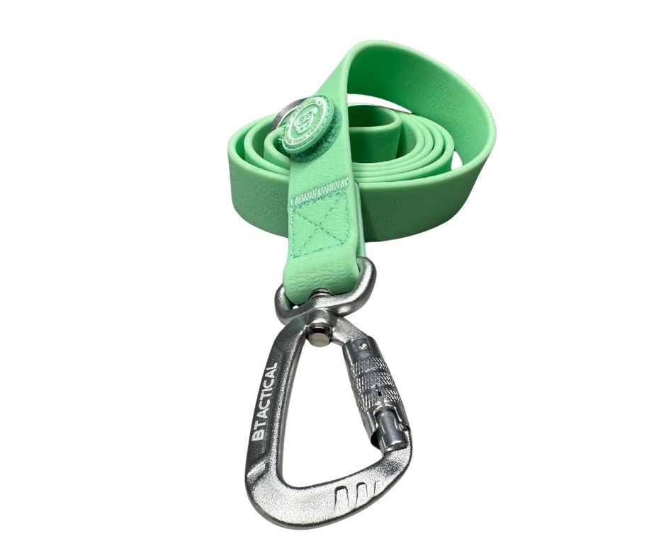 BTactical™ Waterproof PVC Dog Lead with Carabiner Clip | Pastel Green