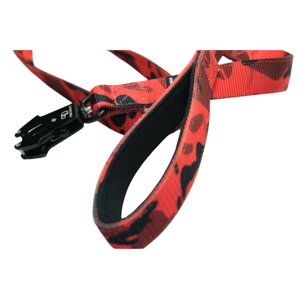 Red camo dog sport lead with black connecting clip and webbing loop