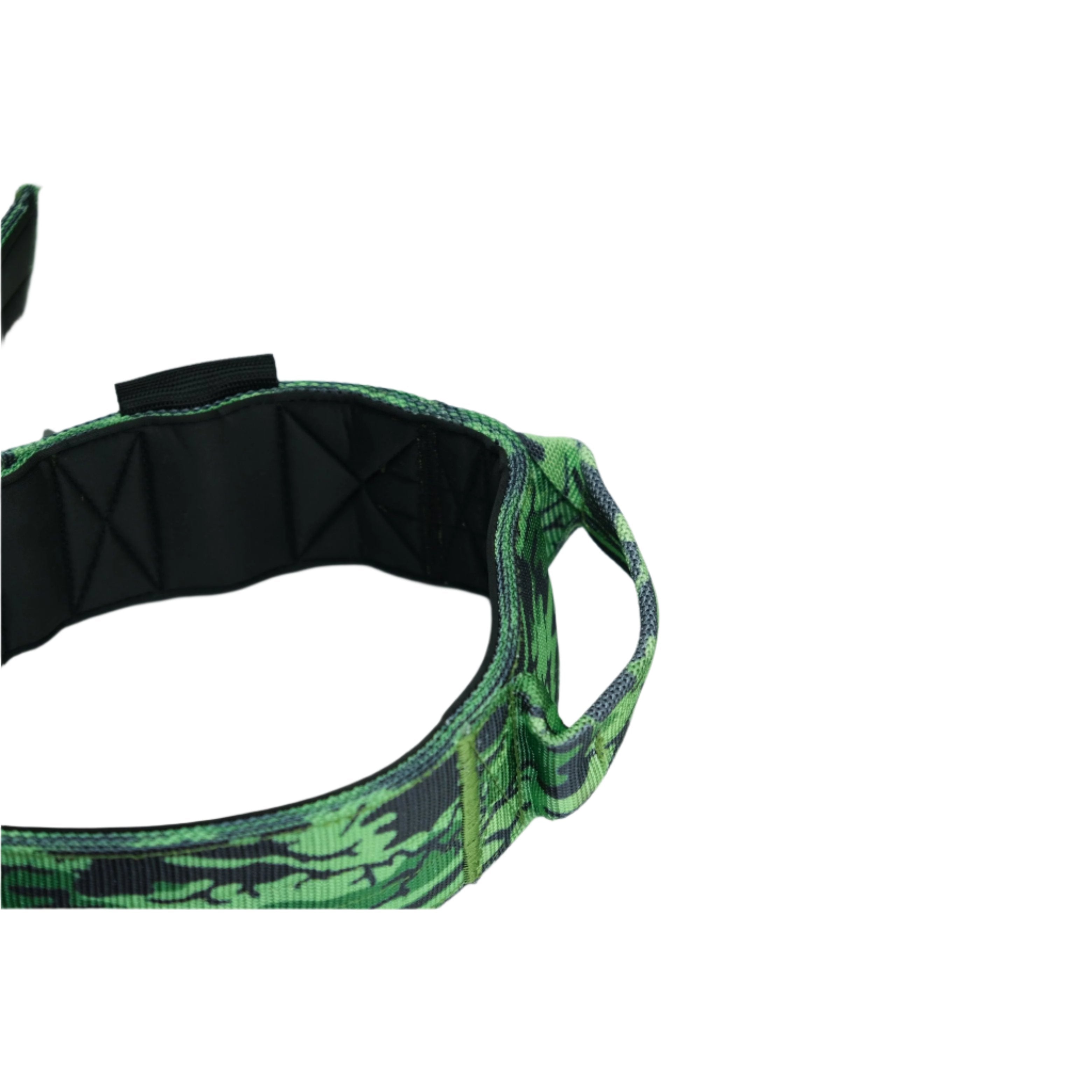 Sport dog collar with green camo fabric and quilted black inner band