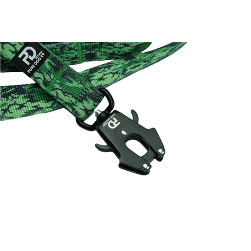 Green camo dog sport lead close-up with black spring clip and metal ring