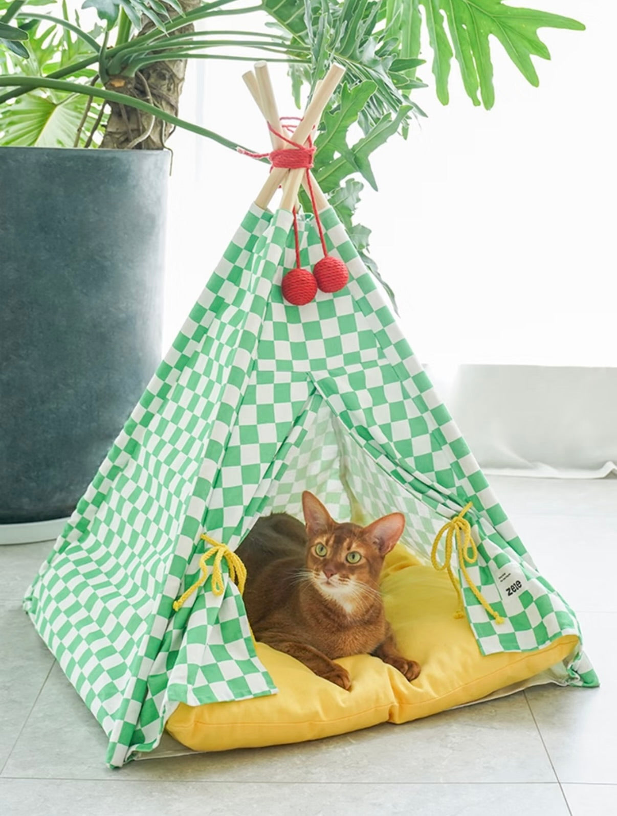 zeze Cat Camping Tent | Portable Indoor & Outdoor Cat Hideaway