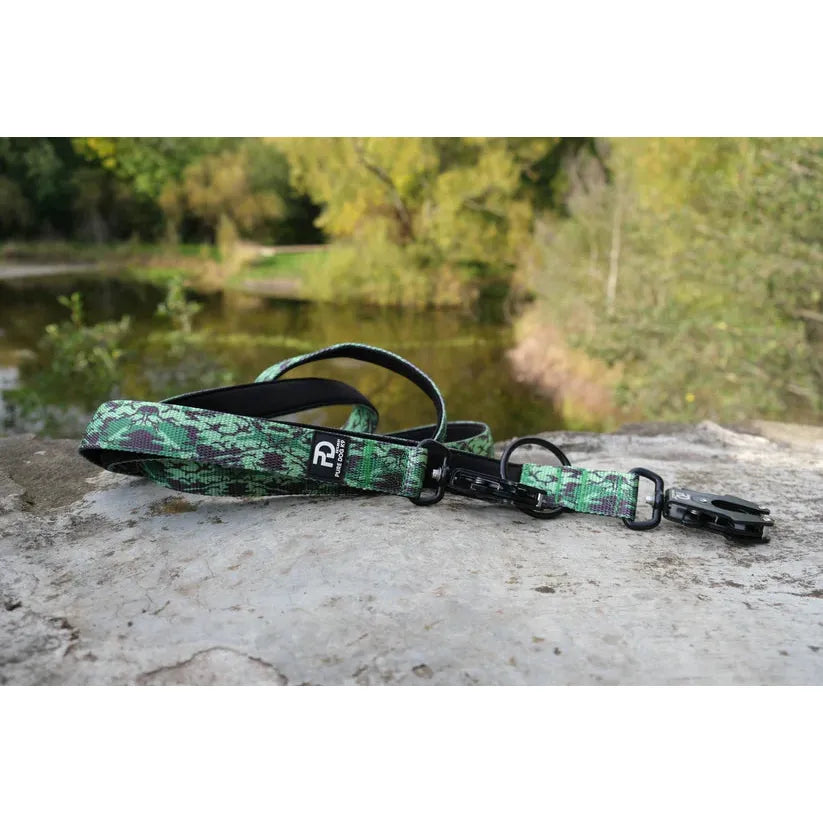 Green camo dog lead with adjustable webbing and black metal clips